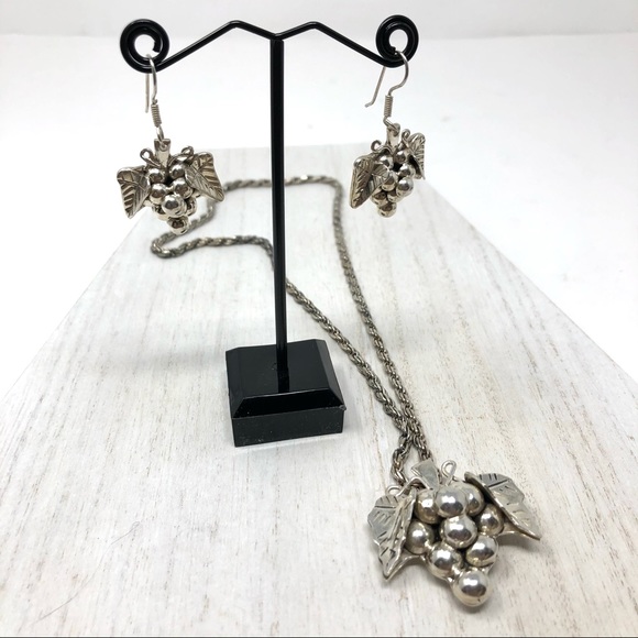 TAXCO sterling grapes set: earrings/pendant/brooch